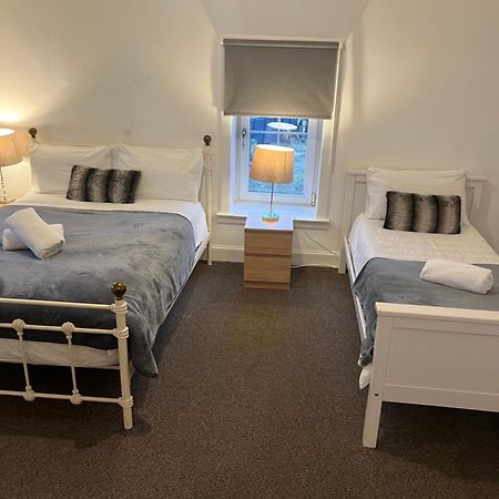 4 Bed Bungalow Near Airport Edinburgh Bagian luar foto
