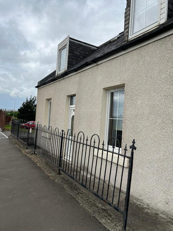 4 Bed Bungalow Near Airport Edinburgh Bagian luar foto