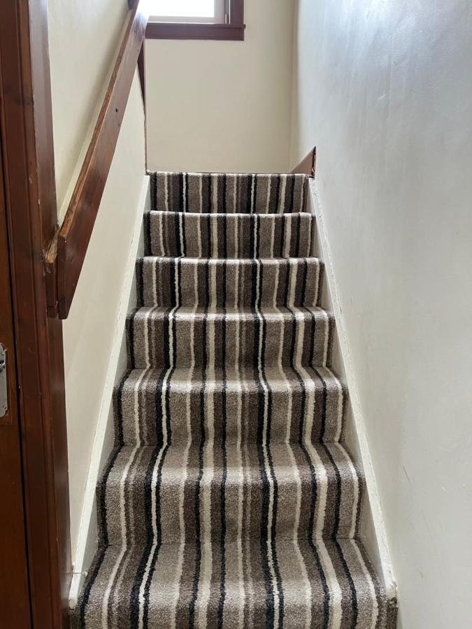 4 Bed Bungalow Near Airport Edinburgh Bagian luar foto