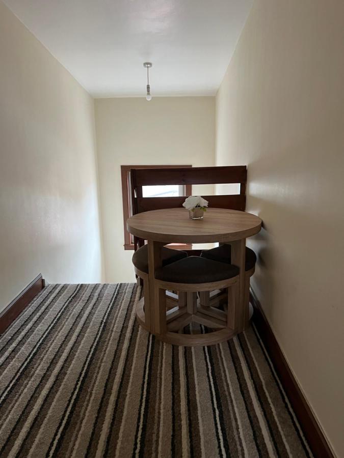 4 Bed Bungalow Near Airport Edinburgh Bagian luar foto