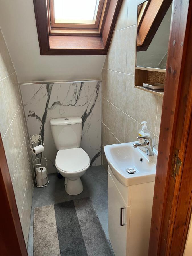 4 Bed Bungalow Near Airport Edinburgh Bagian luar foto